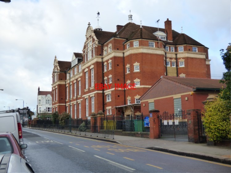 PHOTO KENSAL RISE MANOR SCHOOL ORIGINALLY IT WAS THE CHAMBERLAYNE WOOD