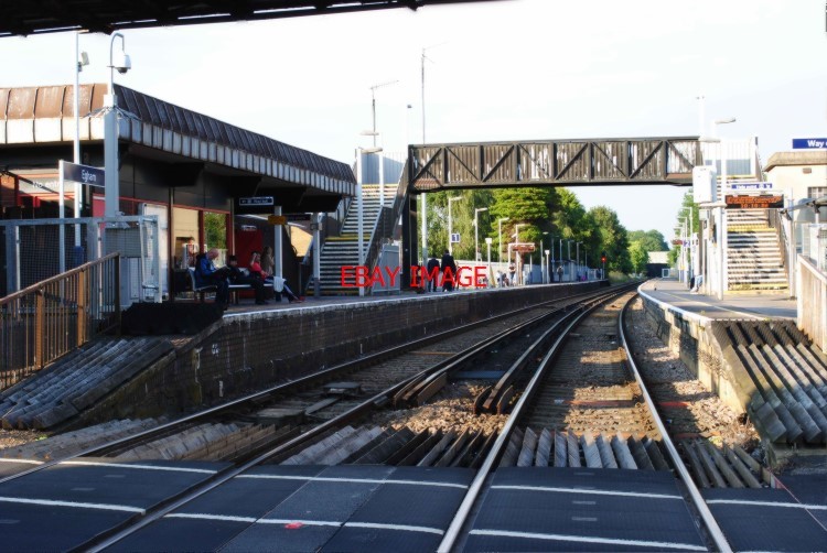 PHOTO EGHAM RAILWAY STATION LOOKING EAST eBay